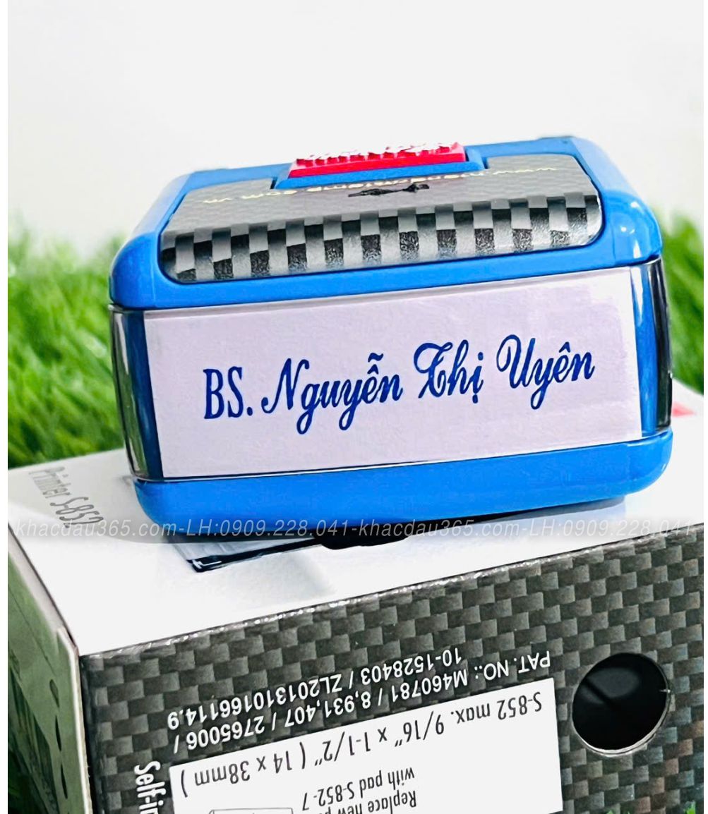 khắc dấu tên bác sĩ