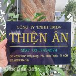 Bảng hiệu mica công ty