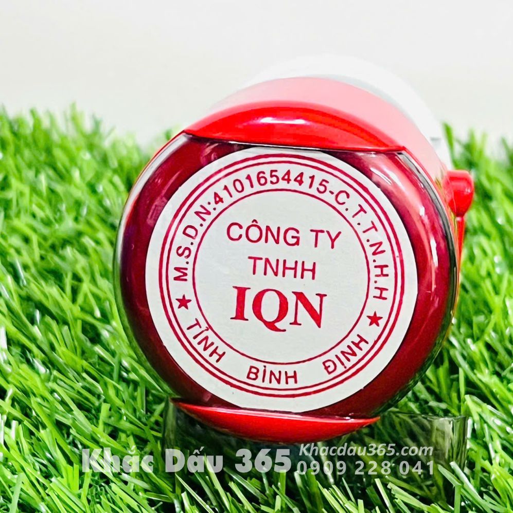 làm con dấu mộc tròn công ty lấy ngay trong ngày