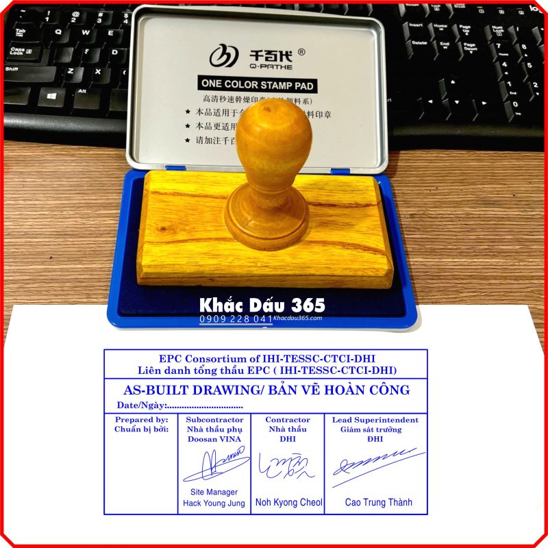 Khắc dấu liền mực