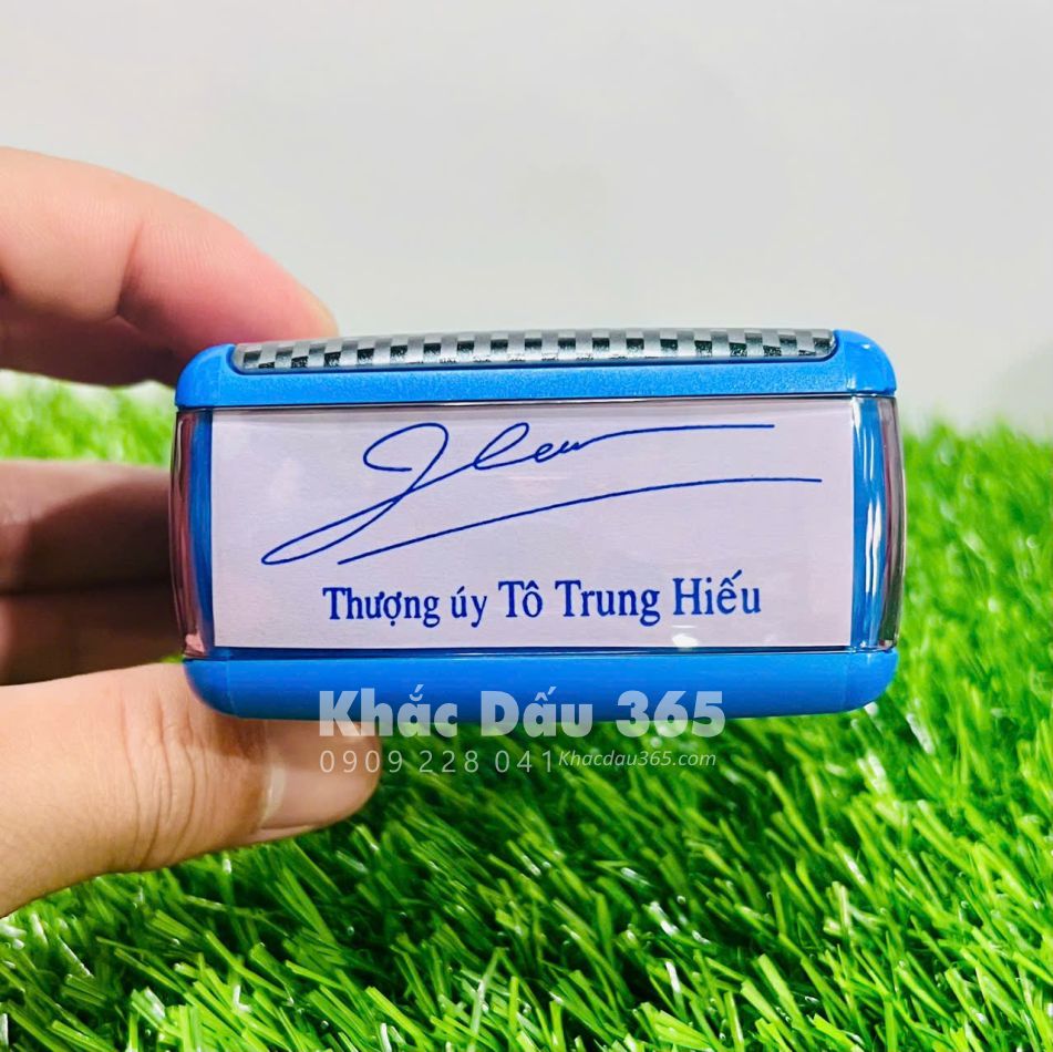 làm mộc chữ ký tphcm