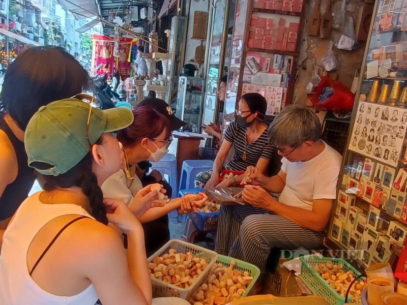 Khám phá nghề khắc dấu phố cổ Hà Nội và giá trị văn hóa